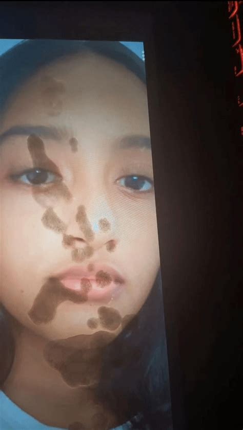 Philippines cum tribute .